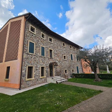 Corte La Guarnigione Valeggio sul Mincio Esterno foto