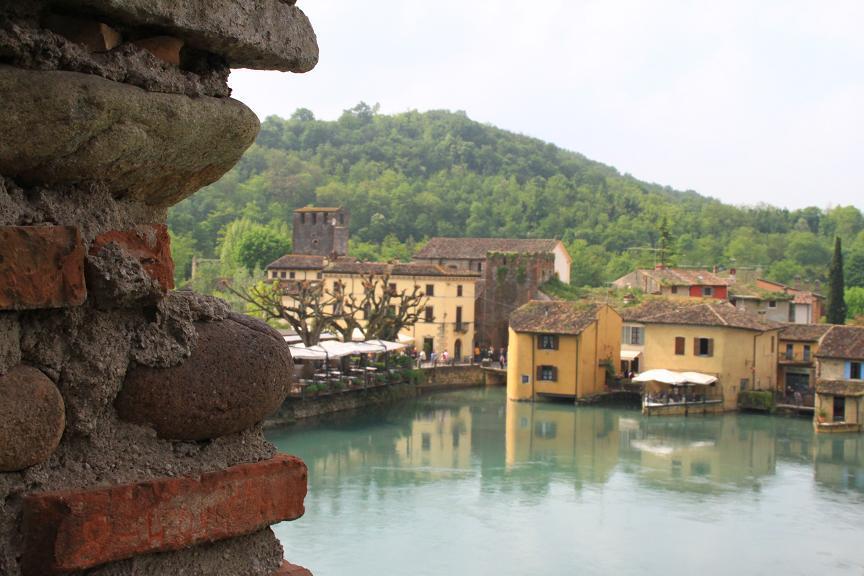 Corte La Guarnigione Valeggio sul Mincio Esterno foto