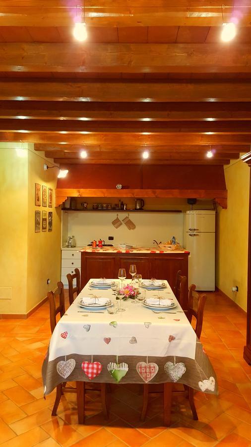 Corte La Guarnigione Valeggio sul Mincio Esterno foto