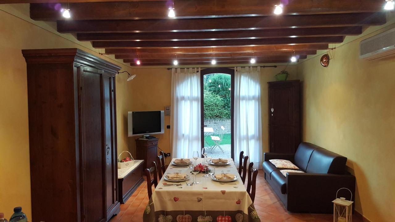 Corte La Guarnigione Valeggio sul Mincio Esterno foto