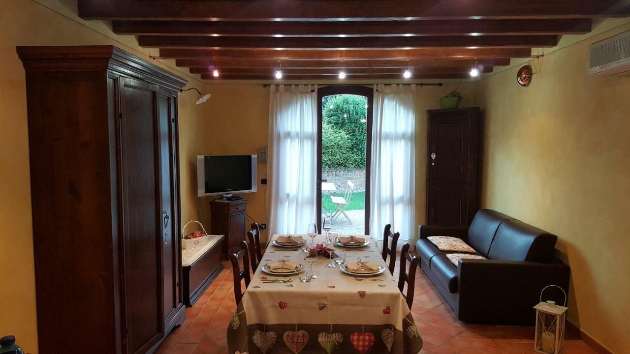 Corte La Guarnigione Valeggio sul Mincio Esterno foto