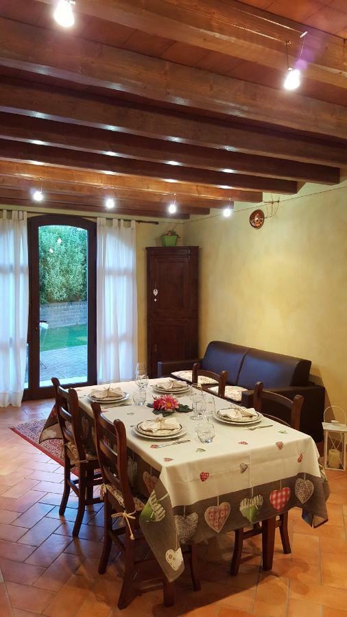 Corte La Guarnigione Valeggio sul Mincio Esterno foto