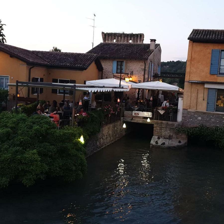 Corte La Guarnigione Valeggio sul Mincio Esterno foto